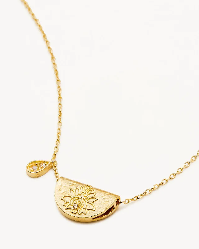 18k Gold Vermeil Lotus Birthstone Necklace - June - Moonstone