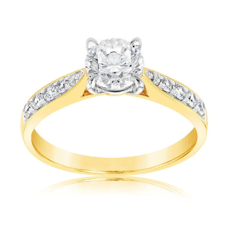 9ct Yellow Gold White Cubic Zirconia Ring