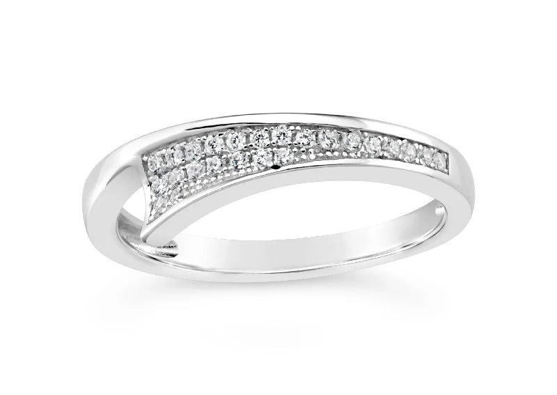 Sterling Silver Fancy Tapered 3 Row Zirconia Ring